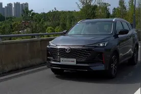 试驾第二代长安CS55PLUS：当SUV市场开始“内卷”，会有什么后果图片