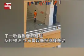 反应神速～值日生跳鬼步舞见老师秒乖图片