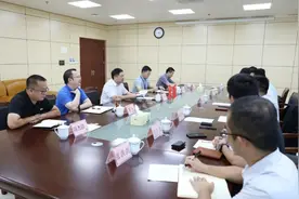 席扬与腾讯公司副总裁马斌座谈图片