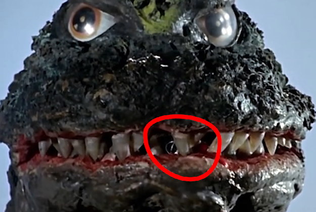 列文虎克就是本人！迪迦奥特曼中仅仅0.1秒的穿帮镜头被我发现了