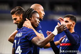1-7，被世界杯冠军吊打！舍甫琴科眼神迷离，28年头号惨案图片