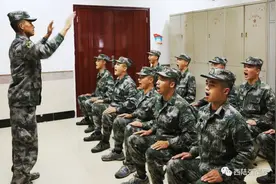 入伍半月，探访新兵营图片