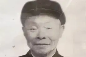 李开文为毛主席做饭11年，组织为他分配工作，县长和厂长都不当图片
