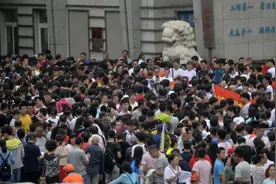 铃声响起多地高考落幕了！听听考生最想做什么图片