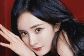 杨幂的眼睛是颜值天花板？眼睛放大两倍的化妆技巧，快来记下重点图片