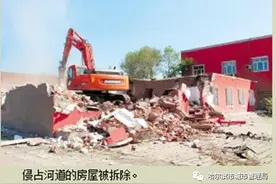 拆违进行时 | 侵占阿什河河道8处房屋被拆除 道外区强力推进河湖“清四乱”专项行动图片