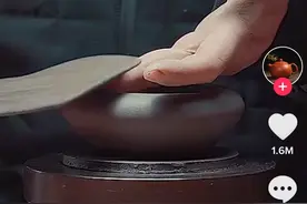 “看这个能治好我的多动症”中国紫砂壶走红TikTok，一条视频播放破1700万图片