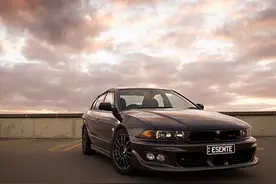 三菱旗舰轿车或将重生？先来回味先经典的“鲨鱼头”三菱八代戈蓝图片