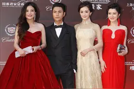 赵薇和杨幂的衣服是不是穿错了，一个可爱一个优雅，风格全变了图片