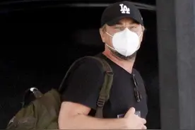 “小李子”带女友乘私人飞机回国，获母亲陪同照料图片