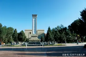 720°VR全景体验石河子周恩来总理纪念碑（馆）图片