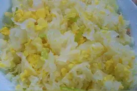 银耳炒鸡蛋，家常快手，营养丰富卖相好图片