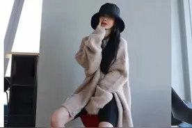 会打扮的女人，穿衣有技巧！懂得利用"上紧下松"法，打造好身材图片