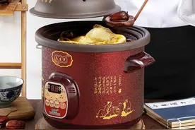 “全自动”来袭，炖汤人的苦恼，养生煲来解救，浓汤一蹴即成图片