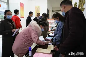 凌云县举行2021年从“五方面人员”中选拔乡镇领导班子成员面试图片