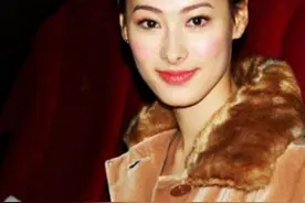 靠“巨额分手费”成为富婆的10位女星图片