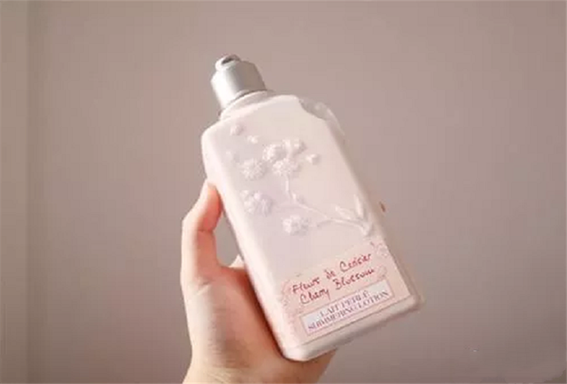 身体乳用了身体会长毛吗