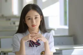 赵丽颖元气学姐造型，也太甜美了，是温柔美丽恬静贤淑的优秀学姐图片