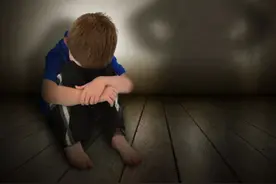 湖南3岁"哑巴男童"突然张口说话，父母听到内容后，吓得连夜搬家图片