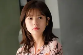 22岁女生被父母起诉：“你不止要当姐姐，还要当妈。”图片