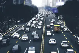 从运人到运货，代驾司机转行跑腿，滴滴是如何“跑偏”的？图片