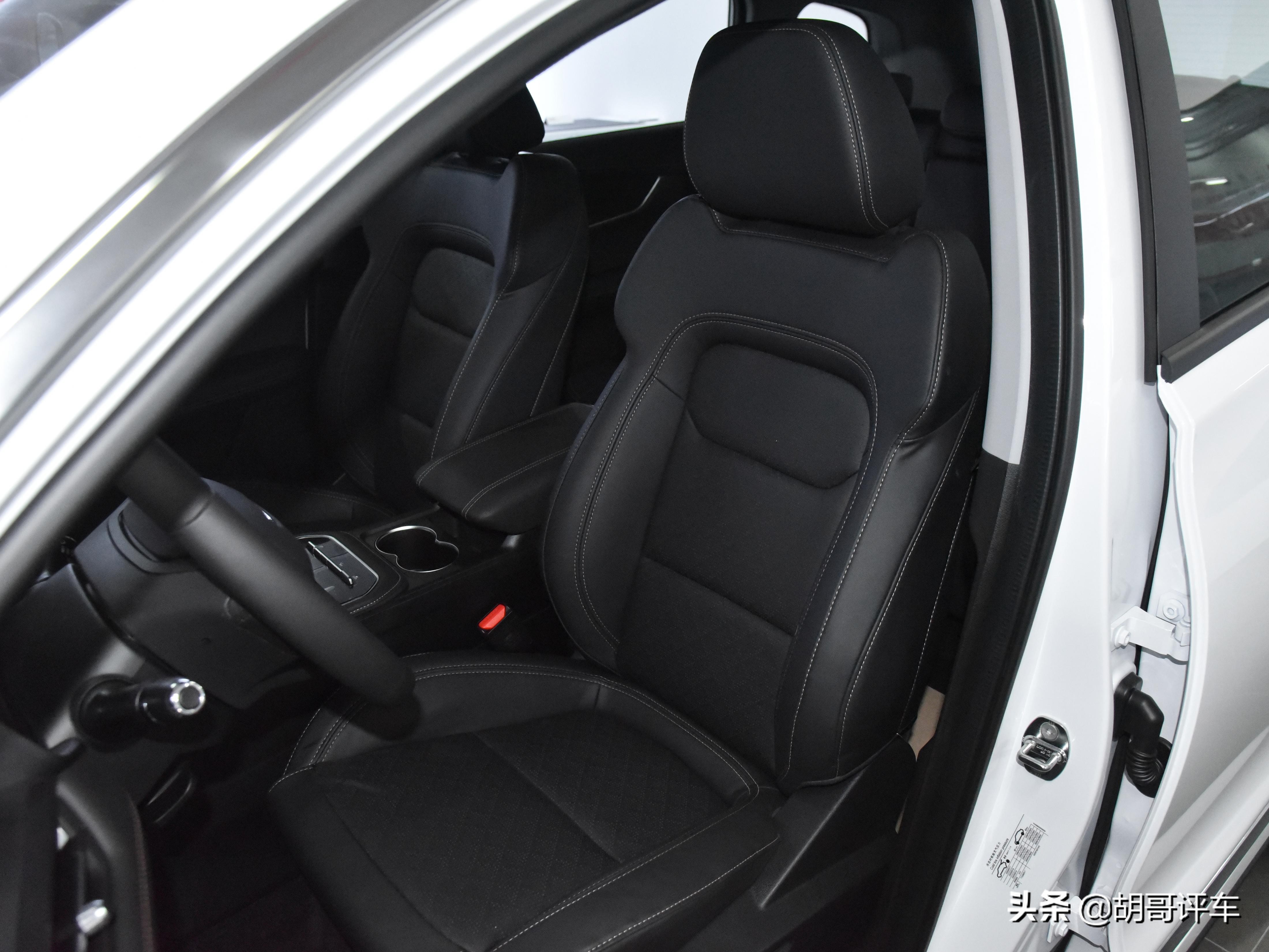 最好的suv是什么车_奇瑞瑞虎8实拍评测_瑞虎8车型特点分析