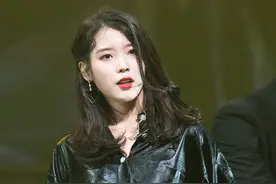 IU李知恩演唱会，这也太好看了吧图片