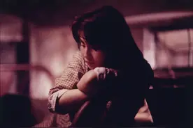 老公多次暧昧背叛，选择原谅的妻子最后都怎么样了？图片