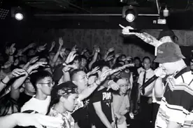 月入百万的蹦迪博主，聊了夜店大哥、天菜和字节员工的故事图片