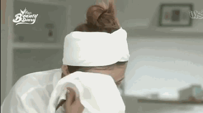 瞎洗脸，毁了多少女人的好皮肤！这种正确的洗脸方式你需要知道