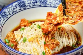 中国最讲究的一碗面，鲜到掉眉毛图片