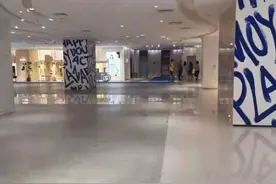 痛心！深圳58岁保洁员工作时摔倒，抢救无效死亡！家属：曾多日高强度加班图片