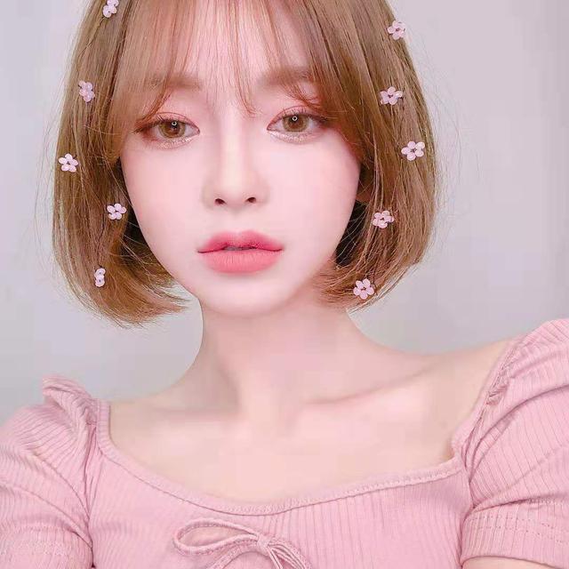 圆脸小个子女生适合短发?六个理由学会选发型,流行不一定适合