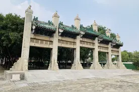 袁世凯墓为啥建在安阳？探访中西合璧的袁公林！奢华程度堪比皇陵图片