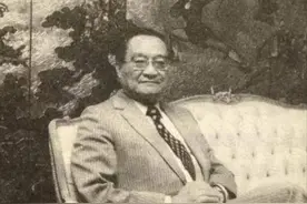 1963年，金庸点评中国“要核子不要裤子”，陈毅的回答让人佩服图片