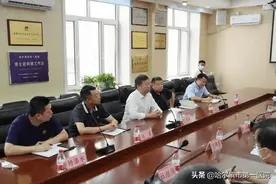 哈尔滨市科技局领导调研走进哈尔滨市第一医院图片