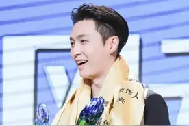 又是第一，又是四个奖！张艺兴告诉你跟对了爱豆多省心图片