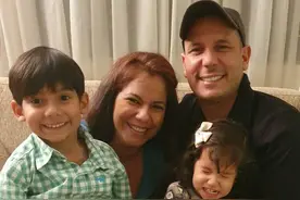 遭遇船难后，委内瑞拉母亲用母乳救下孩子，在得救前一刻去世图片