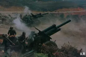 排长发现越军炮兵阵地，班长却斩钉截铁：这是假的图片