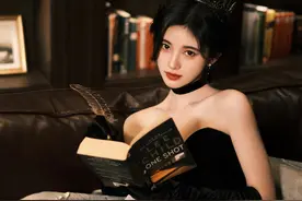 “中国四千年一遇”美女鞠婧祎生日“双面”造型曝光图片