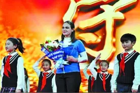 感动中原的乌克兰媳妇：生下3子后丈夫早逝，留在中国撑起了全家图片