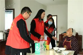 老人家，祝您身体健康生活幸福图片