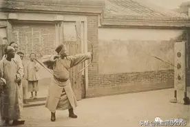 从辕门射戟看吕布的战斗力图片