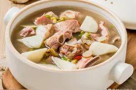 天冷了多喝些热汤，分享4道热汤的做法，好吃又好做，不学可惜了图片