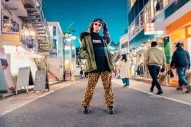 还没攒够买潮牌的钱，潮牌就过时了图片
