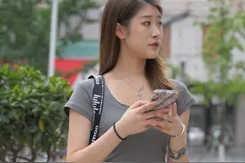 趁秋日阳光正好，清凉出行，让健美裤扮靓你的人生图片