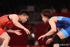 祝贺！庞倩玉获得摔跤女子自由式53公斤级银牌图片