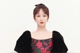 杨紫P图上春晚，还祝大家新年快乐，疑似回应造型被群嘲图片