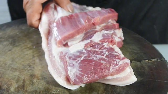 红烧肉最正确的家常做法，肥而不腻，一口一块满嘴香，做法超简单