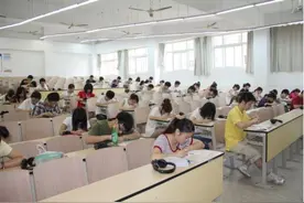 为啥英语四六级要考425分才算过？考了425分，英语是什么水平？图片